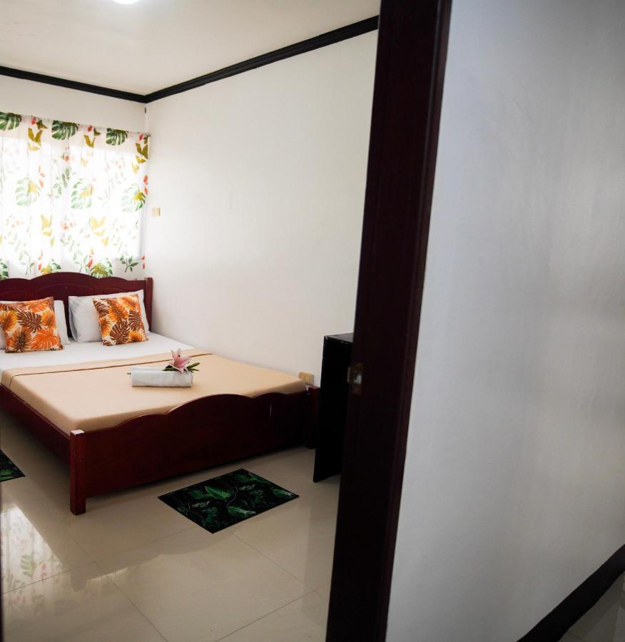Amparo'S Tourist Inn - Coron Exterior photo